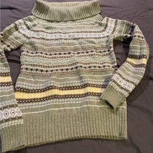 Women’s old navy sweater size large